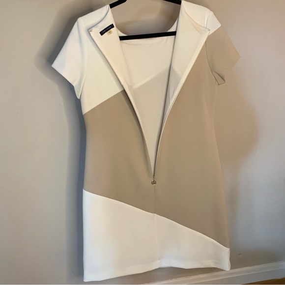 EUC Tommy Hilfiger Short Sleeve White and Cream Colorblock Dress Size 10 - Picture 7 of 10